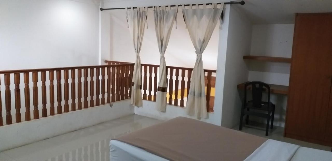 Intan Hotel 普哇加达 外观 照片